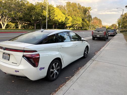 2019 Toyota Mirai Base