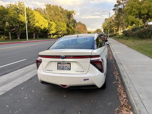 2019 Toyota Mirai Base
