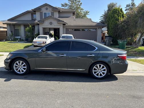 2007 Lexus LS 460 Base