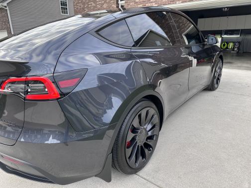 2025 Tesla Model Y Performance