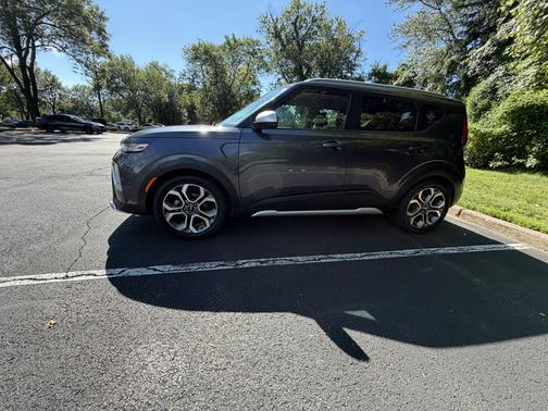 Gray 2022 Kia Soul X-Line