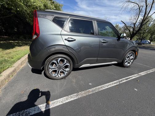 Gray 2022 Kia Soul X-Line