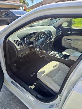 2016 Chrysler 300C Base