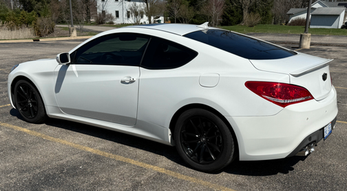 White 2011 Hyundai Genesis Coupe 3.8 Grand Touring