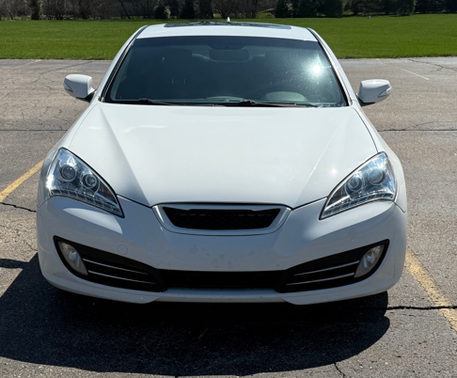 White 2011 Hyundai Genesis Coupe 3.8 Grand Touring