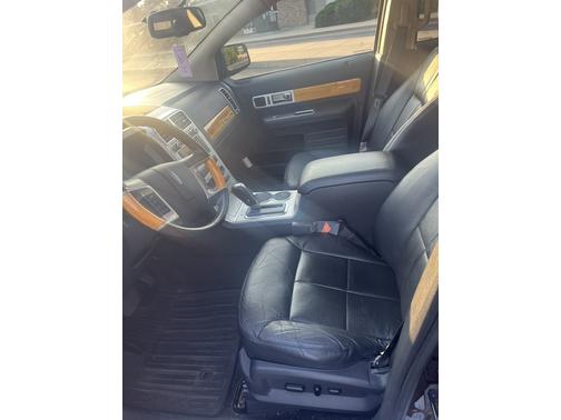 2010 Lincoln MKX Base