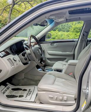 Silver 2007 Cadillac DTS Luxury
