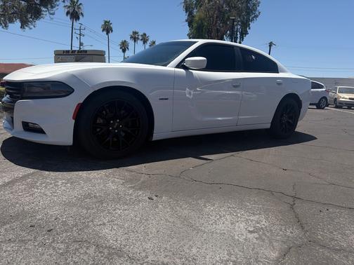 White 2015 Dodge Charger R/T