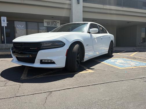 White 2015 Dodge Charger R/T