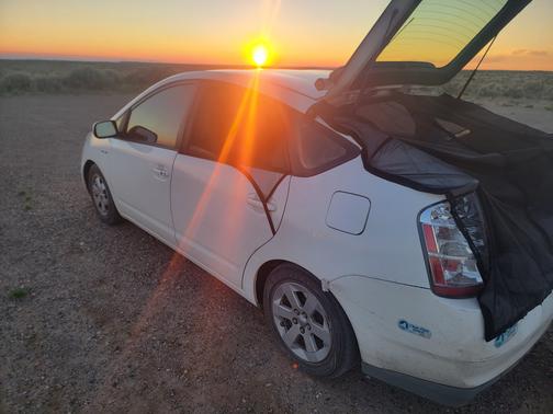 White 2006 Toyota Prius Base