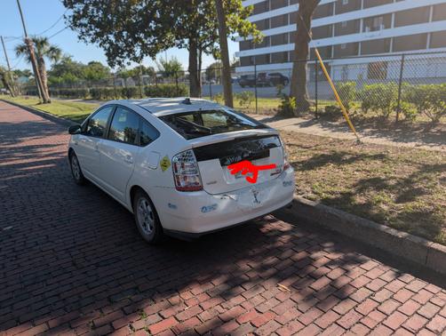 White 2006 Toyota Prius Base