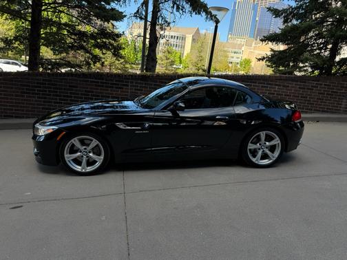 Black 2016 BMW Z4 sDrive35i
