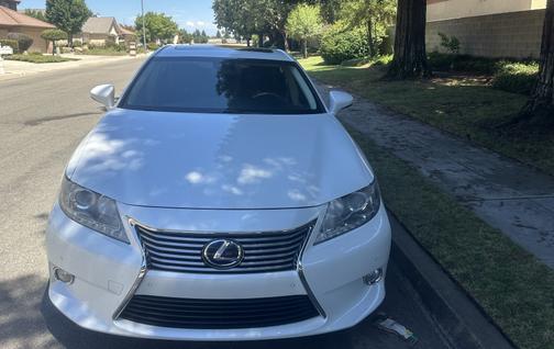2013 Lexus ES 300h Base