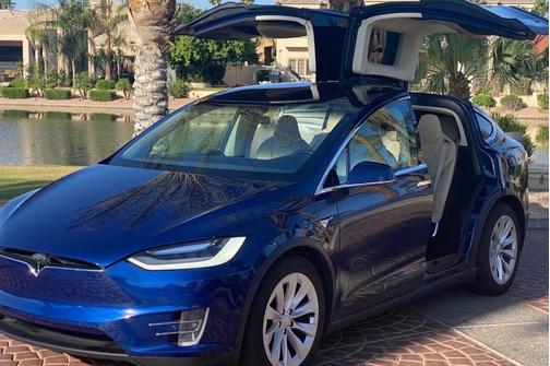 Blue 2017 Tesla Model X 100D
