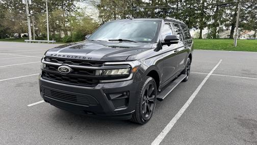 Black 2022 Ford Expedition Max Limited