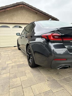 2022 BMW 530e Base