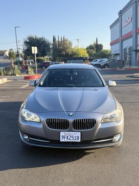 2012 BMW 528 i