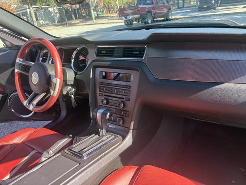 2012 Ford Mustang GT Premium