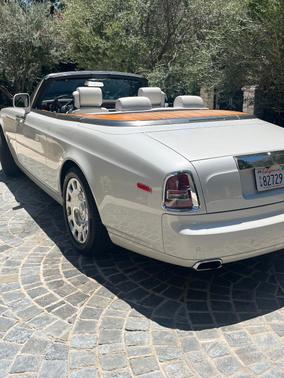 White 2014 Rolls-Royce Phantom Drophead Coupe Base