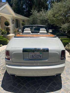 White 2014 Rolls-Royce Phantom Drophead Coupe Base