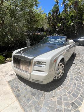 White 2014 Rolls-Royce Phantom Drophead Coupe Base
