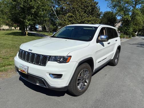 White 2022 Jeep Grand Cherokee WK Limited