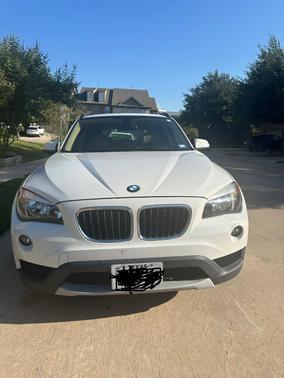 White 2013 BMW X1 sDrive28i