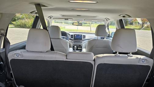 Gray 2016 Honda Pilot EX-L
