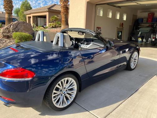 Blue 2012 BMW Z4 sDrive35i