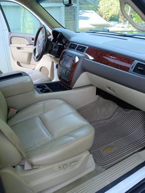 White 2012 Chevrolet Suburban 2500 LT