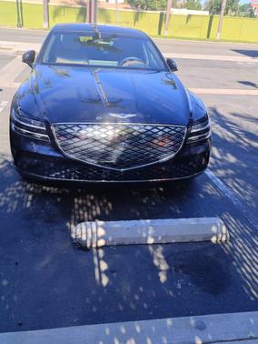 2023 Genesis Electrified G80 Base