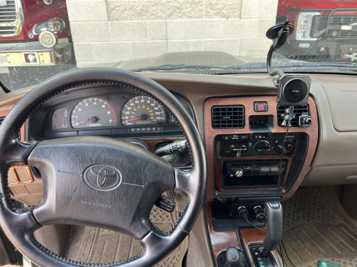 2000 Toyota 4Runner SR5 4WD