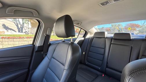 2016 Mazda Mazda6 i Touring