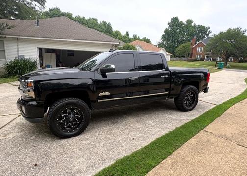 Black 2017 Chevrolet Silverado 1500 High Country