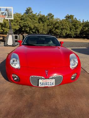 Red 2007 Pontiac Solstice Base