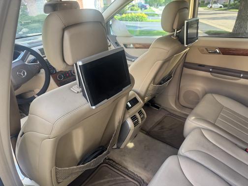 White 2009 Mercedes-Benz R-Class R 350 4MATIC