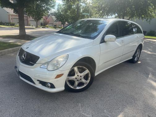 White 2009 Mercedes-Benz R-Class R 350 4MATIC