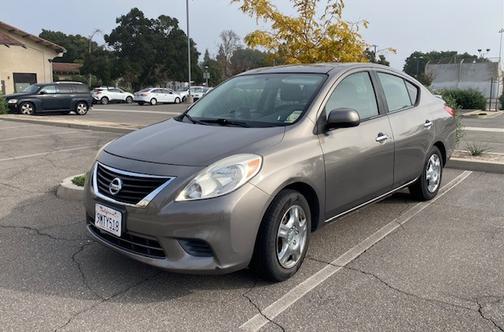 2014 Nissan Versa 1.6 SV