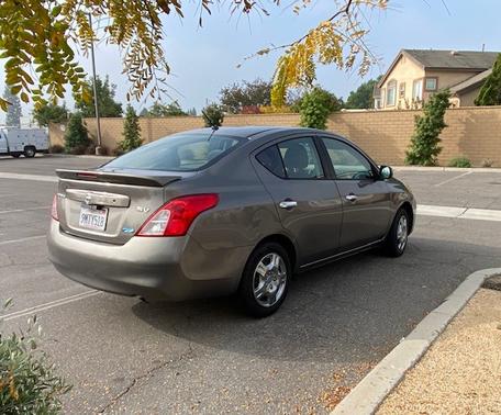 2014 Nissan Versa 1.6 SV