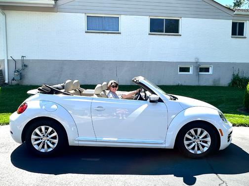 2019 Volkswagen Beetle 2.0T Final Edition SEL