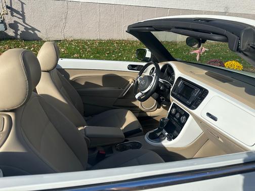 2019 Volkswagen Beetle 2.0T Final Edition SEL