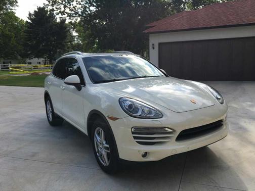 2012 Porsche Cayenne Base