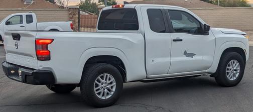 Gray 2022 Nissan Frontier S