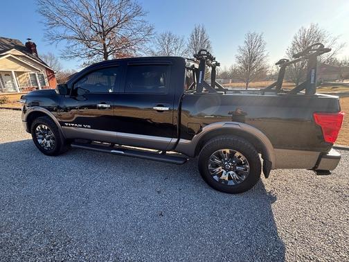 2019 Nissan Titan Platinum Reserve