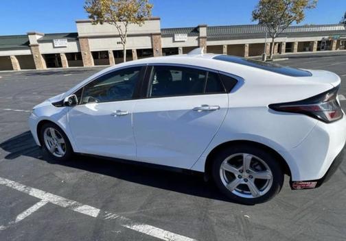 2017 Chevrolet Volt LT