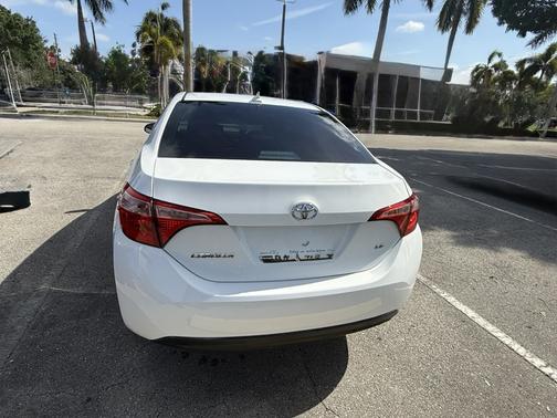 White 2019 Toyota Corolla LE