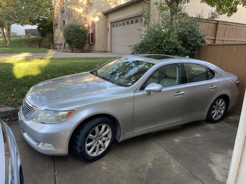 2007 Lexus LS 460 Base