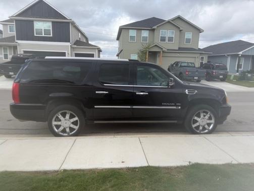 Black 2010 Cadillac Escalade ESV Premium
