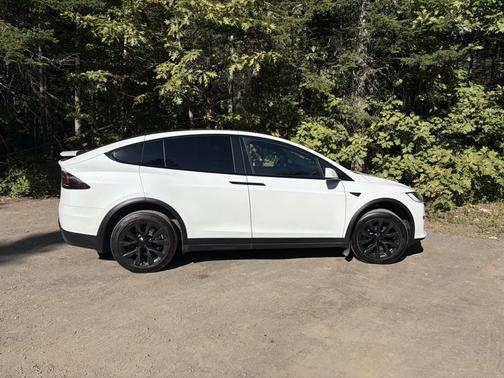 White 2022 Tesla Model X Long Range