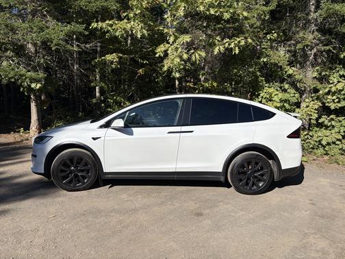 White 2022 Tesla Model X Long Range
